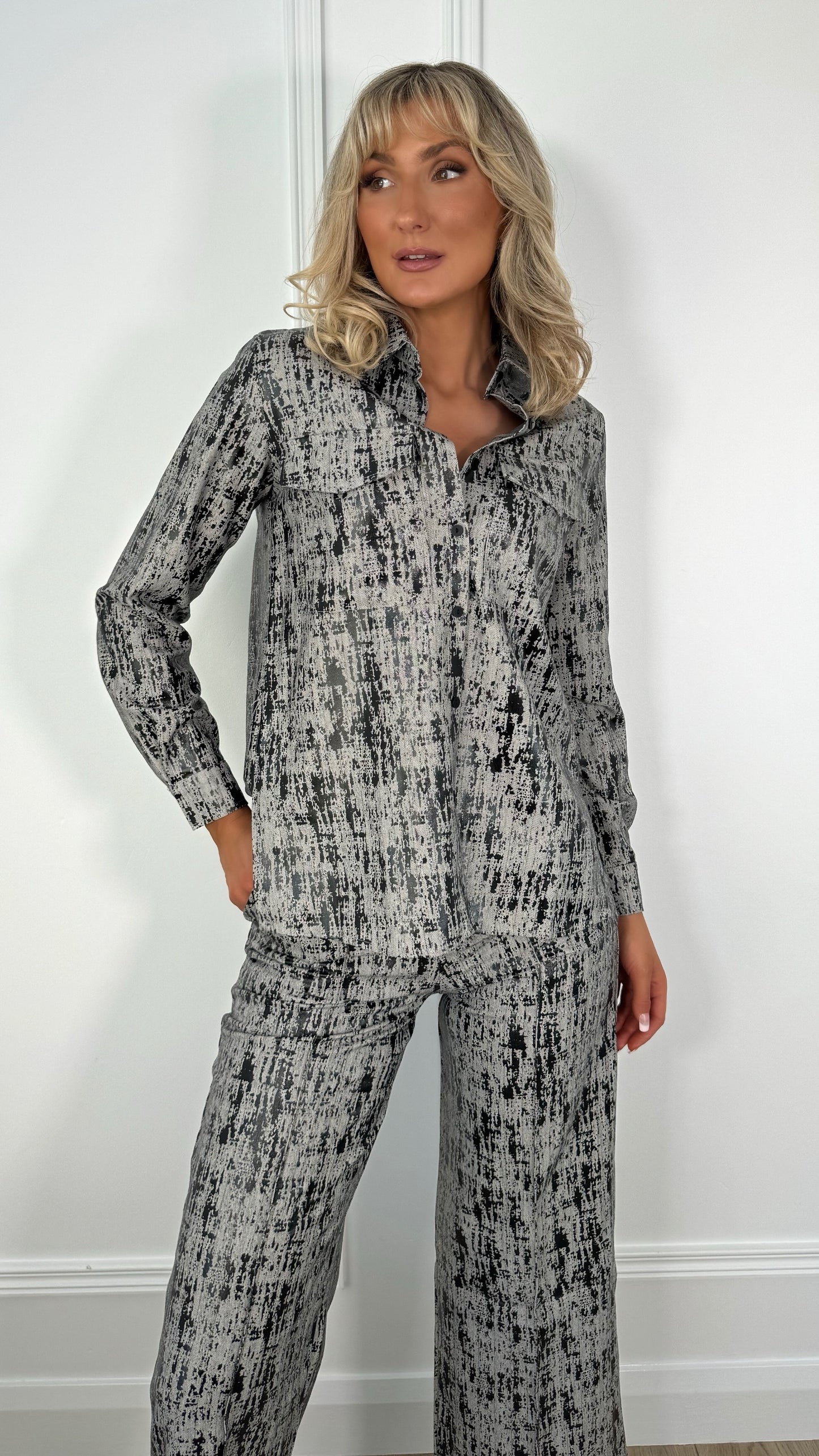 Riley Printed Shirt with Front Pockets - Black and White
