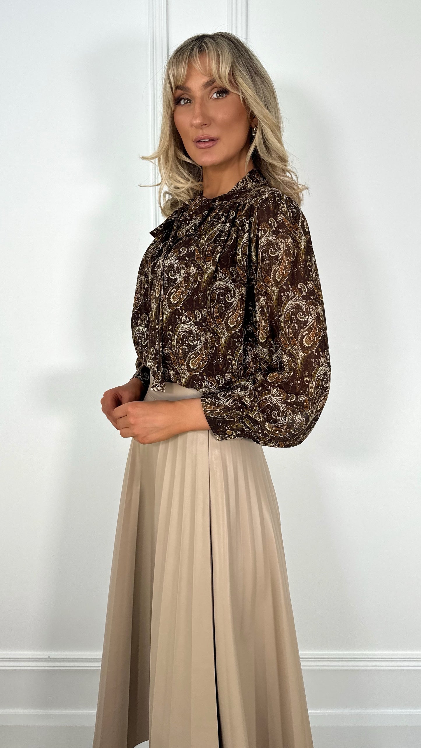 Suzanne Printed Bowknot Shirt - Brown