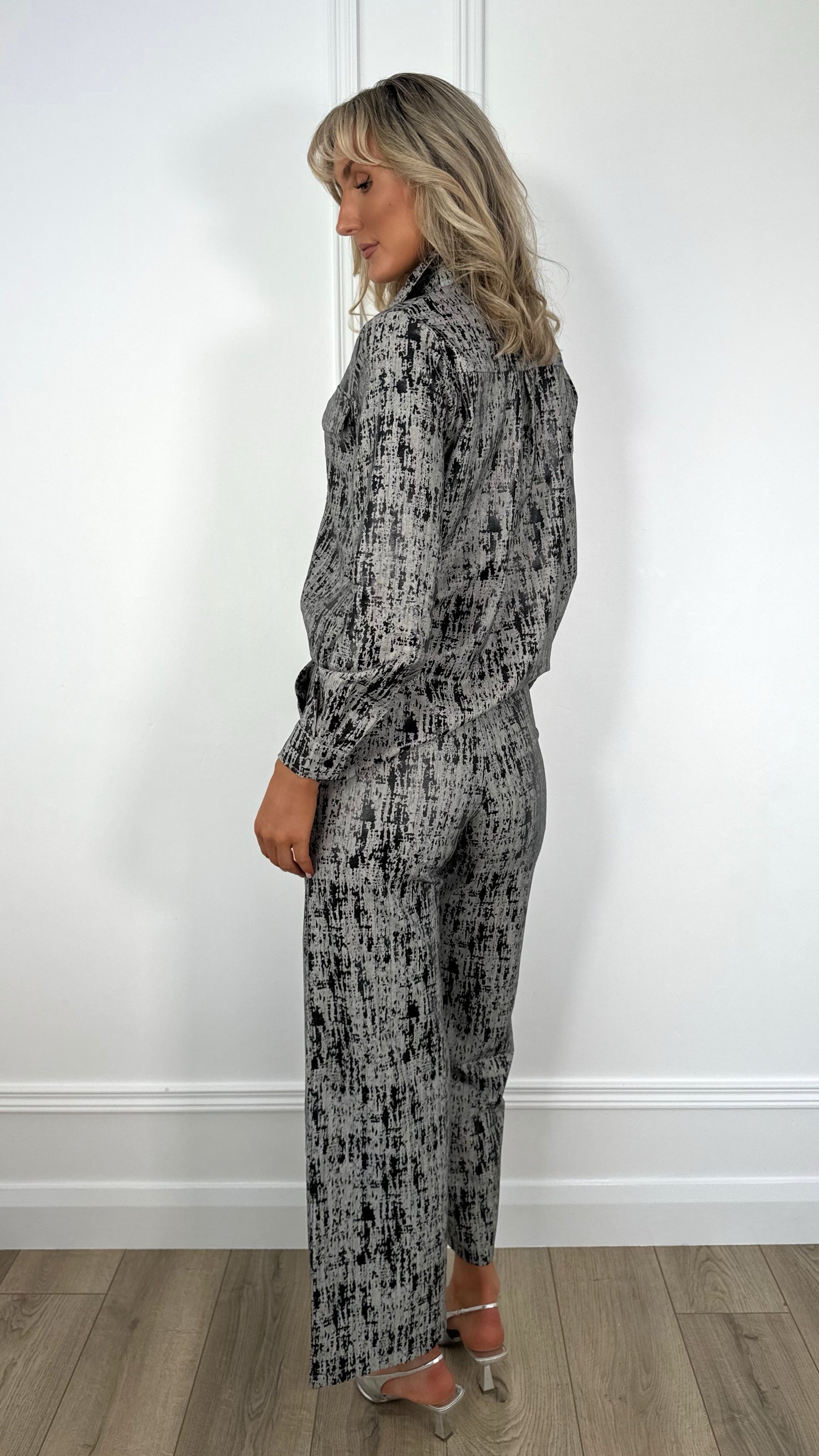 Riley Printed Tailored wide Leg Trousers - Black and White