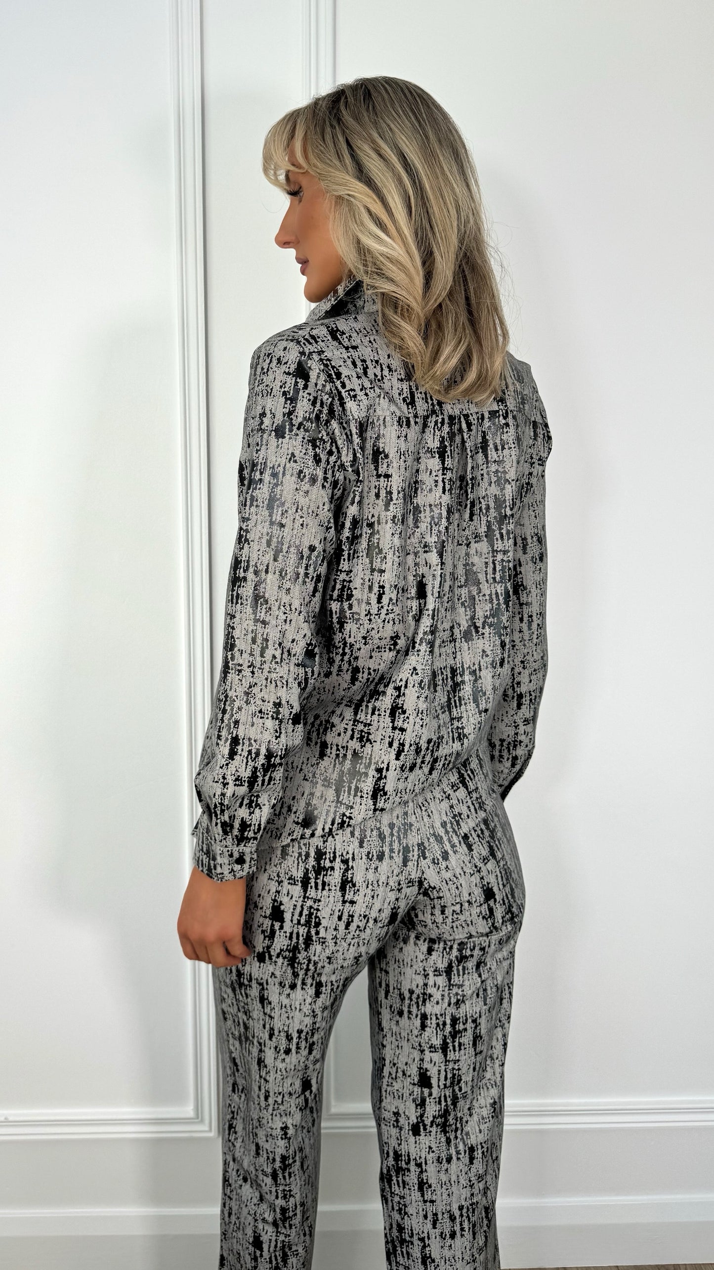 Riley Printed Shirt with Front Pockets - Black and White