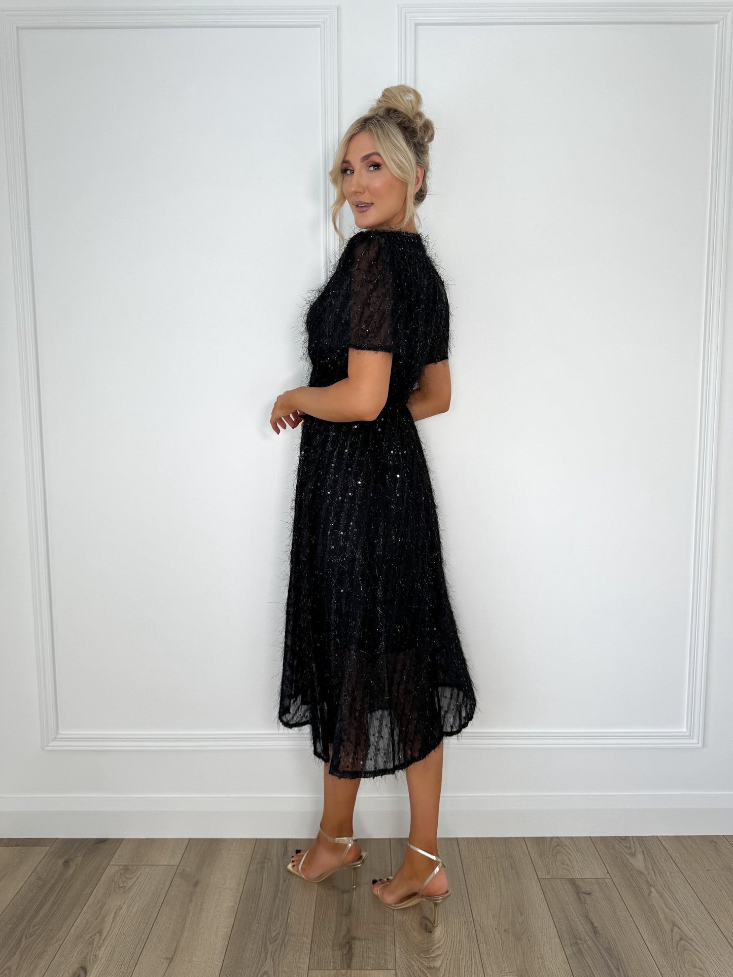 Cross Over Top with Short Sleeves Midi Sequin Dress - Black