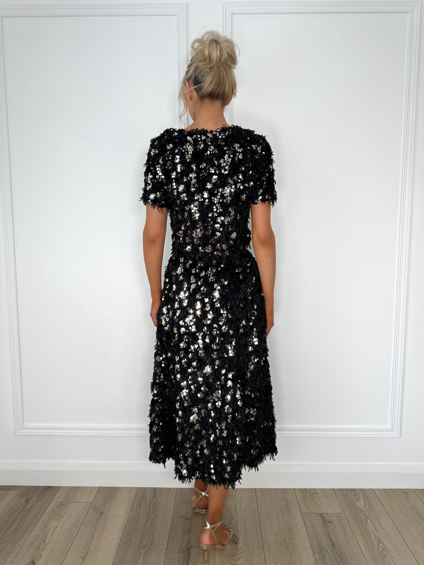Sequin Faux Fur Maxi Elasticated Skirt - Black
