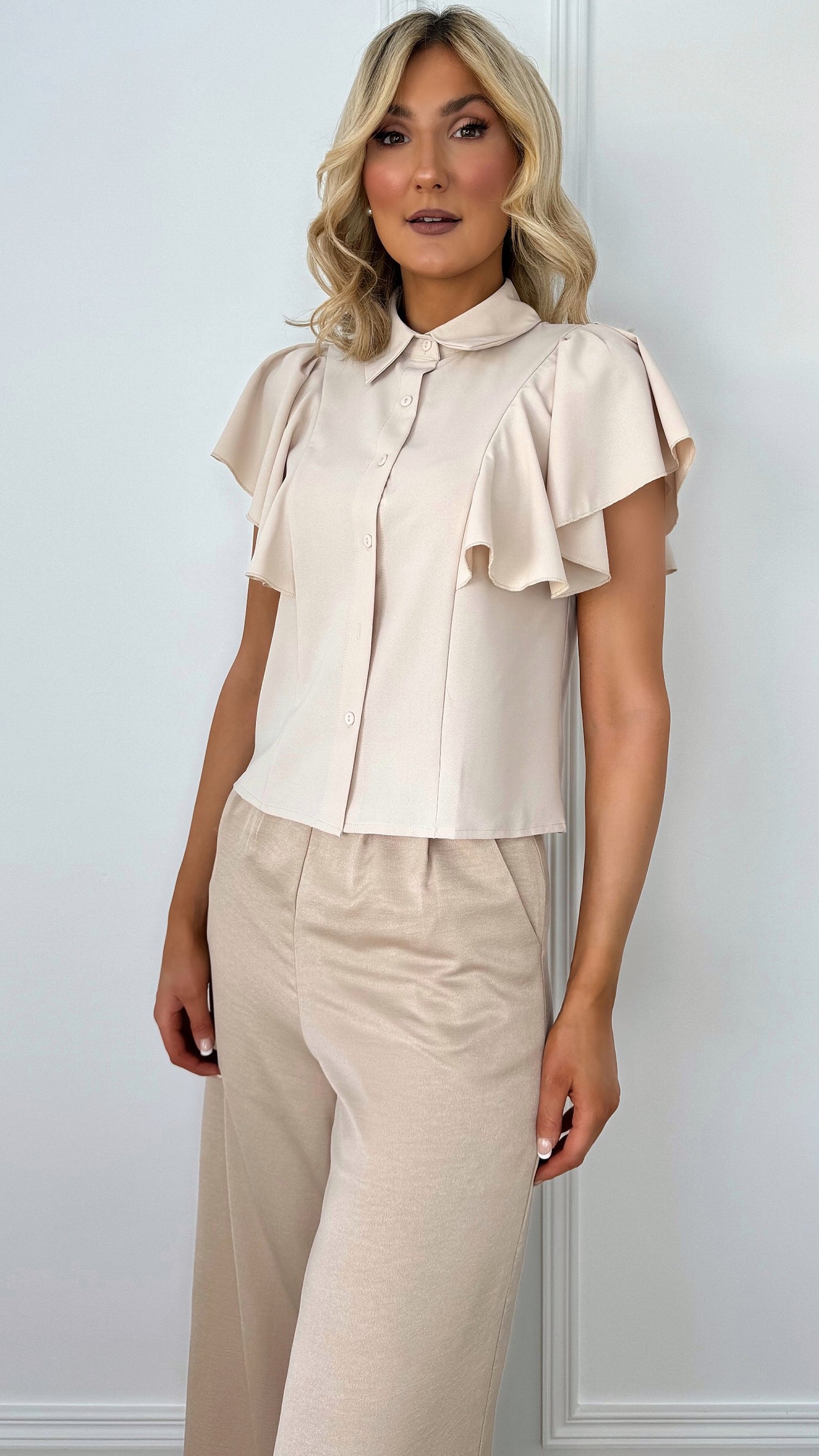 Leona Ruffle Short Sleeve Shirt - Beige