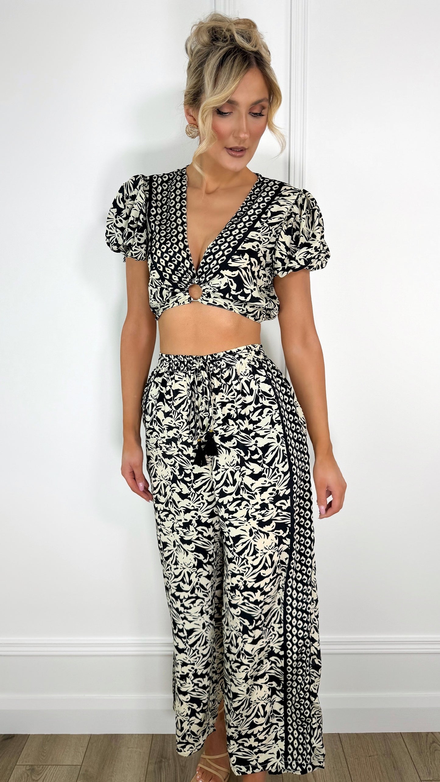 Angela Printed Viscose Set - Black and White