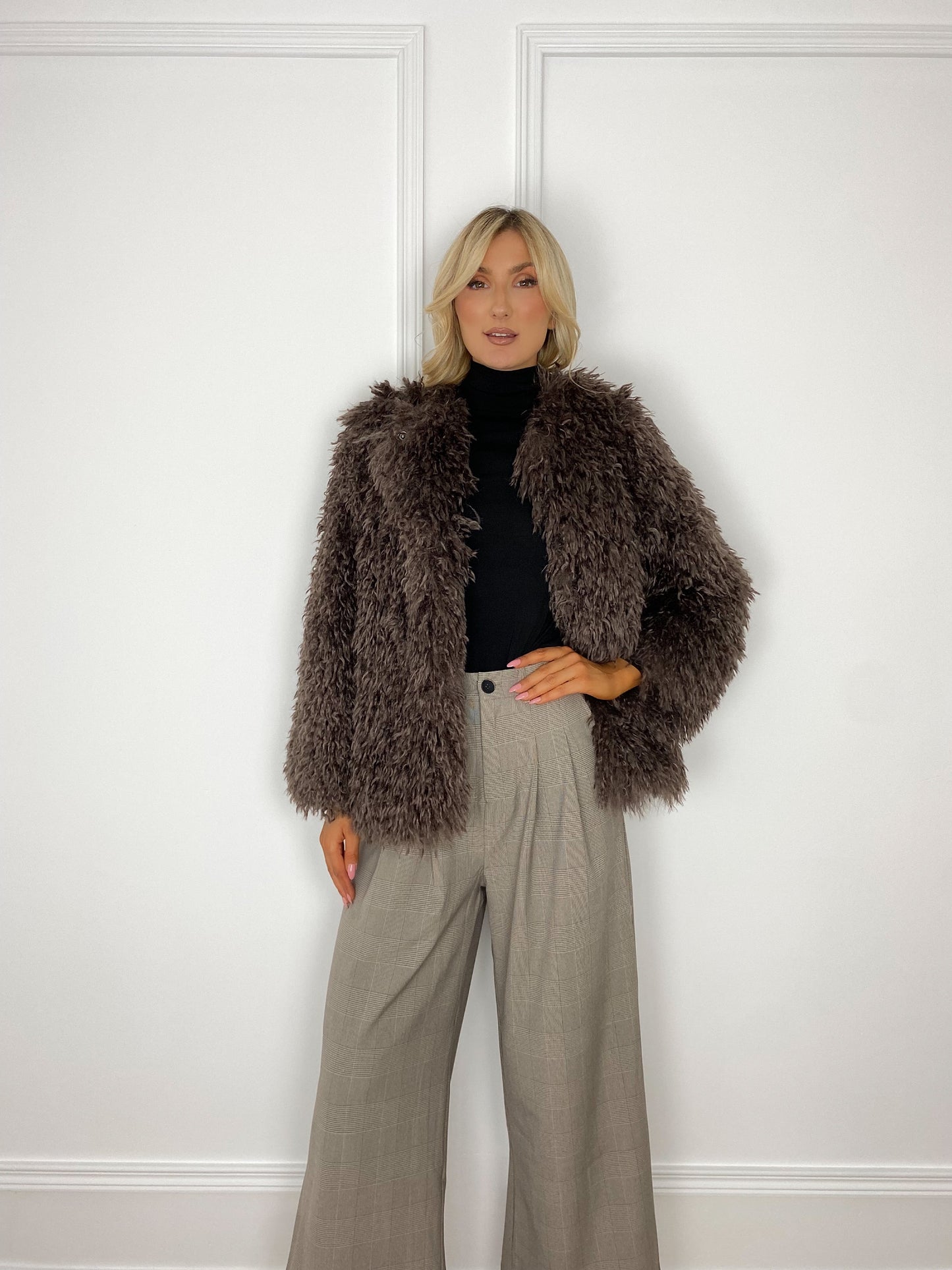 Mag Faux Fur Buttoned Jacket - Brown