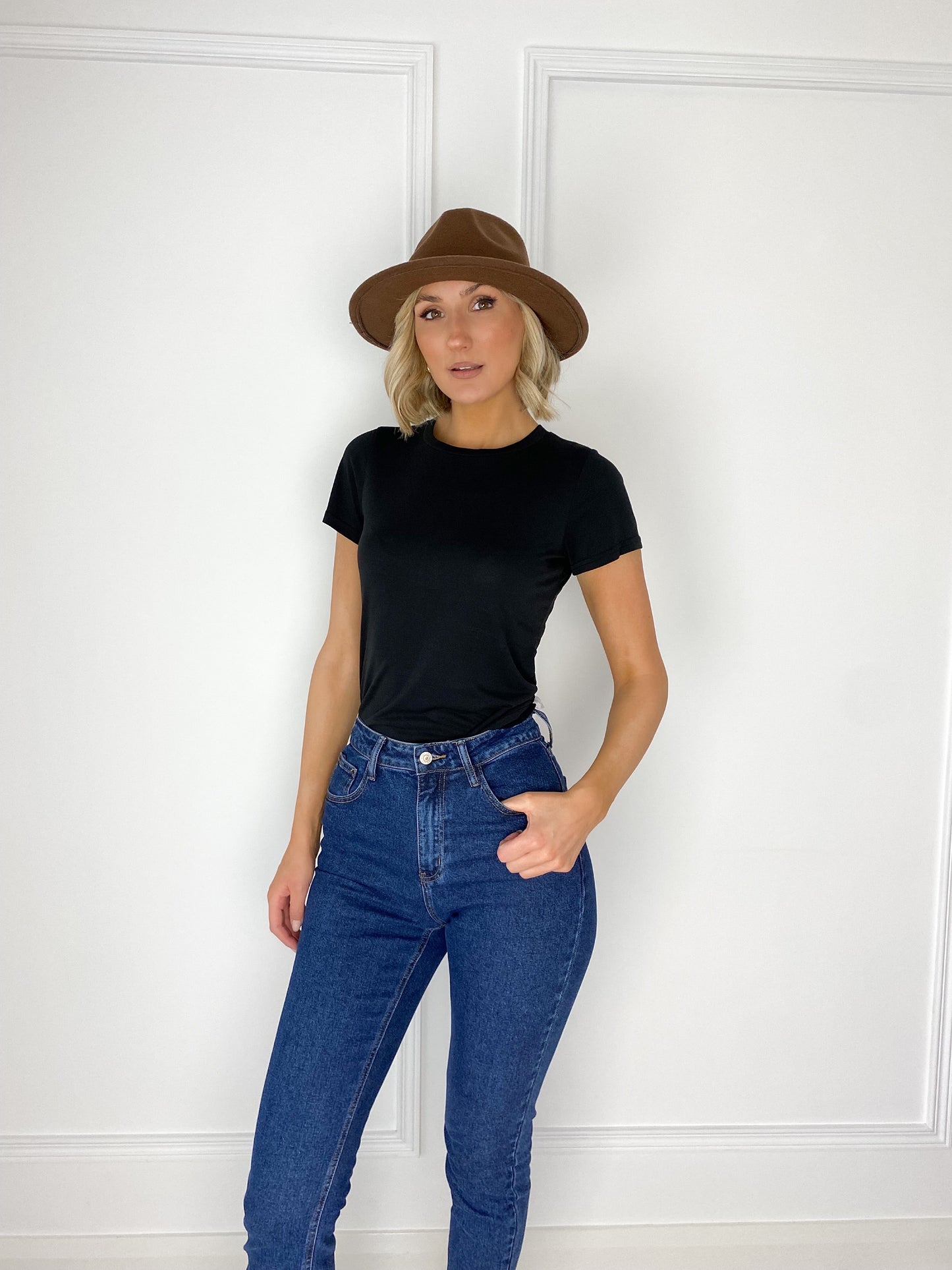 Round Neck T-Shirt - Black