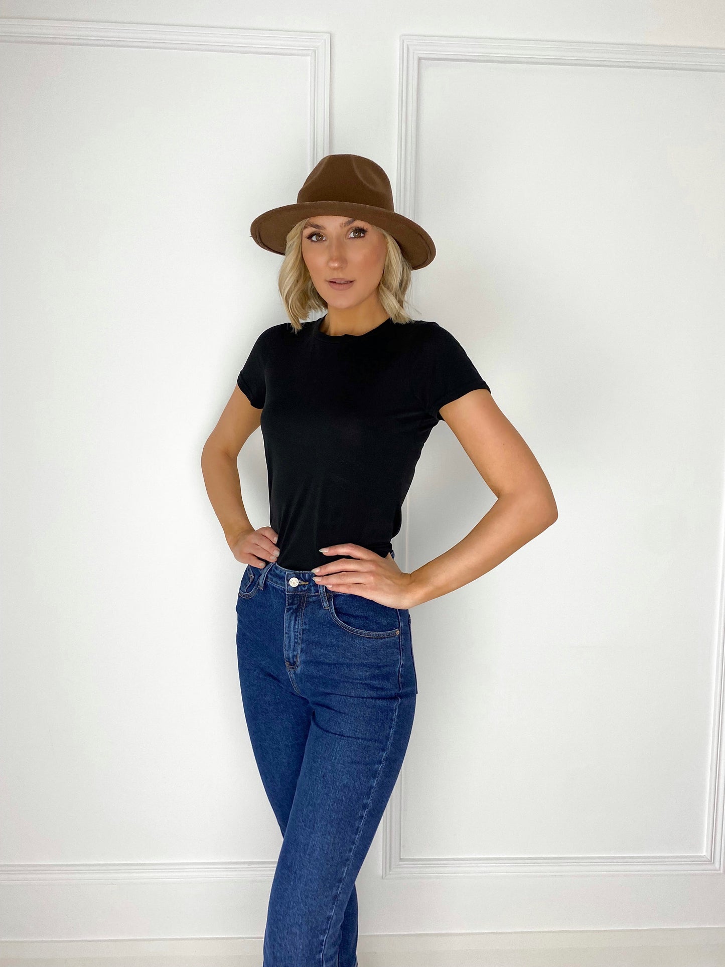 Round Neck T-Shirt - Black