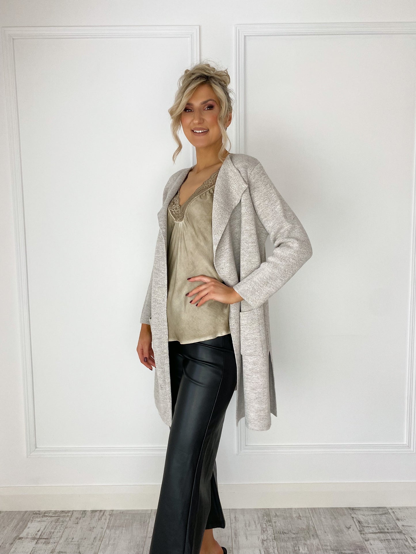 Bella Cardigan With pockets