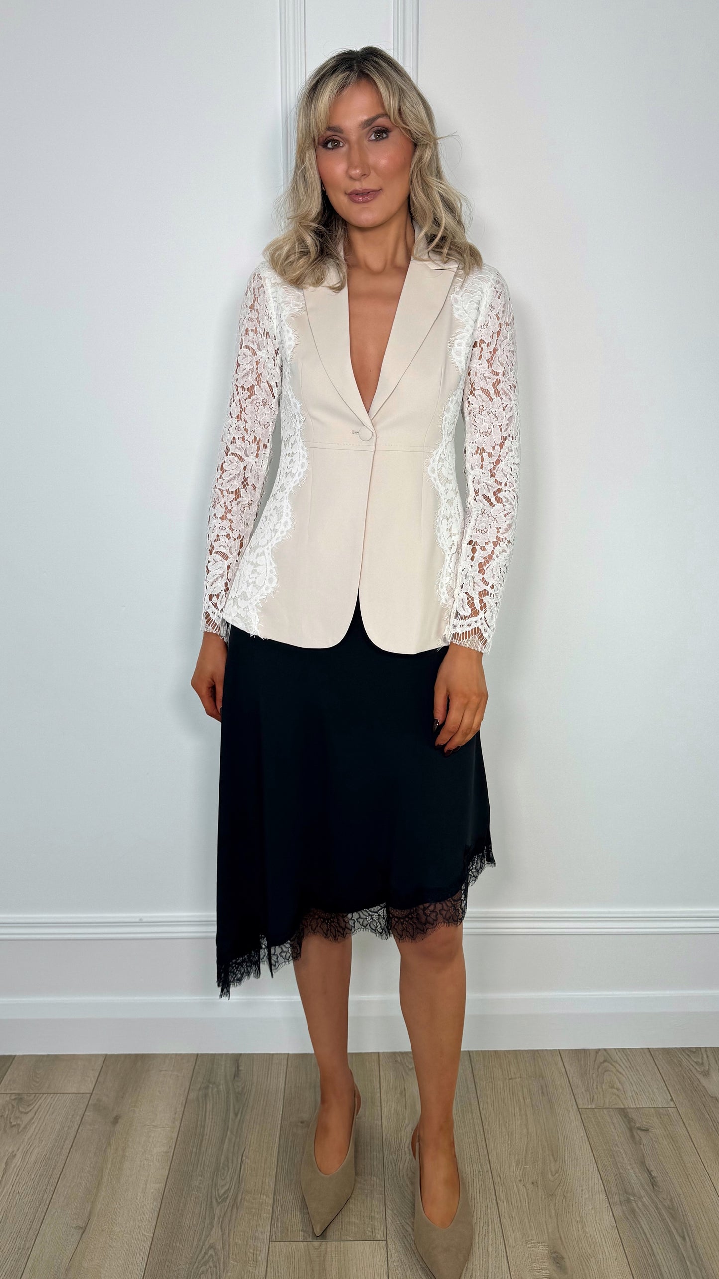 Moira Lace Skirt - Black