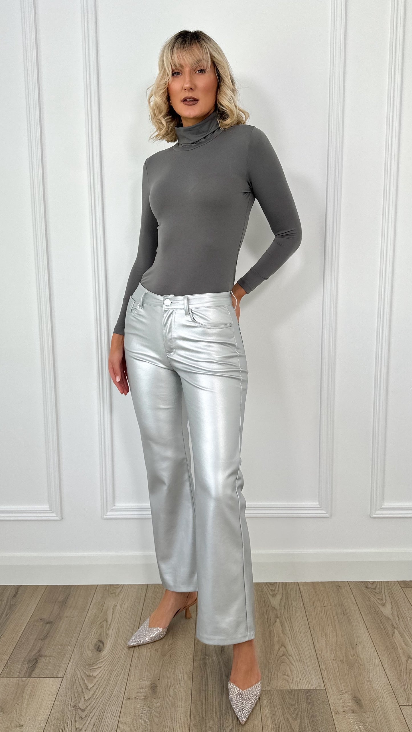 Barbara Trousers in Faux Leather - Silver