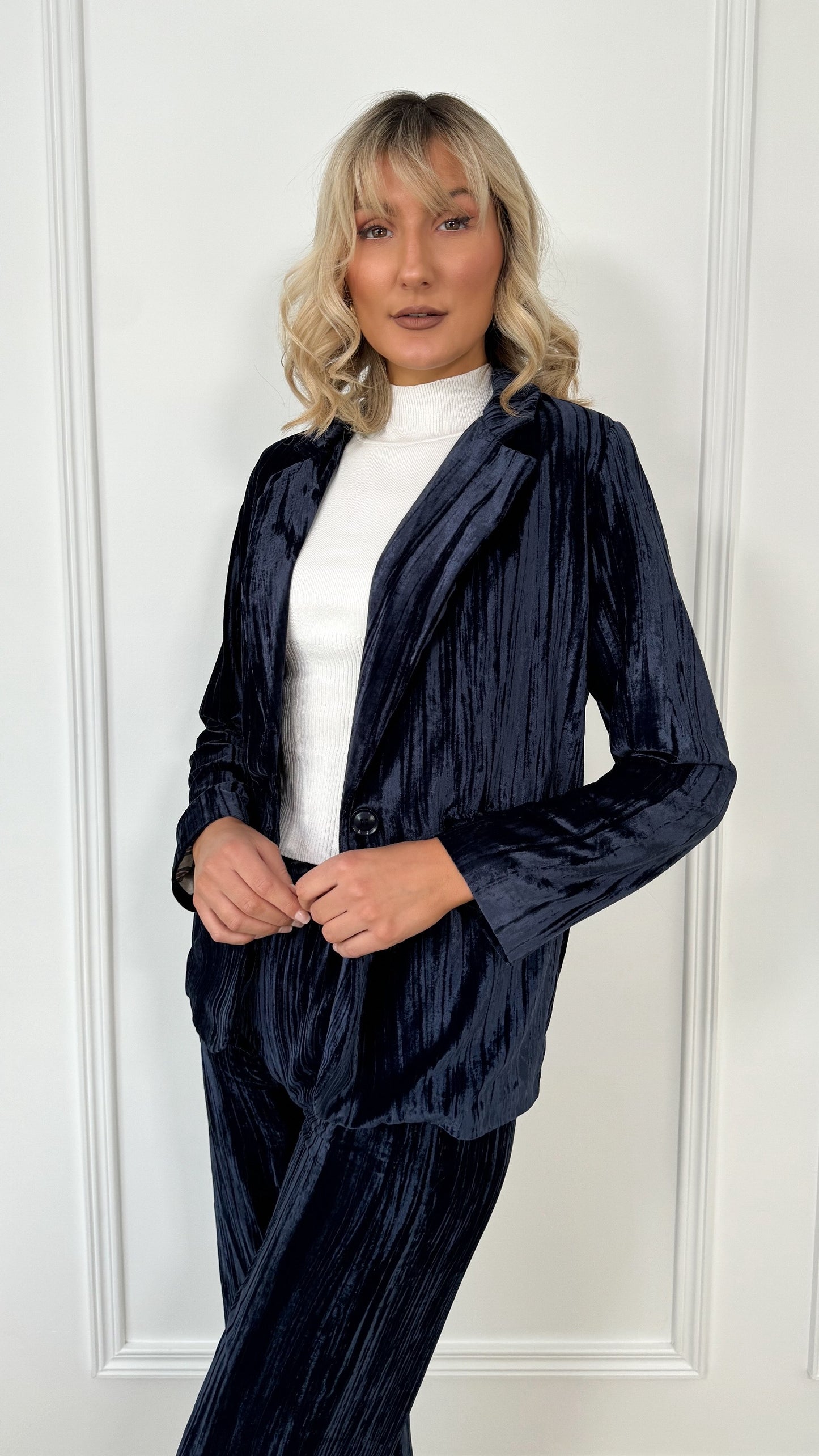 Velvet Blazer in Navy