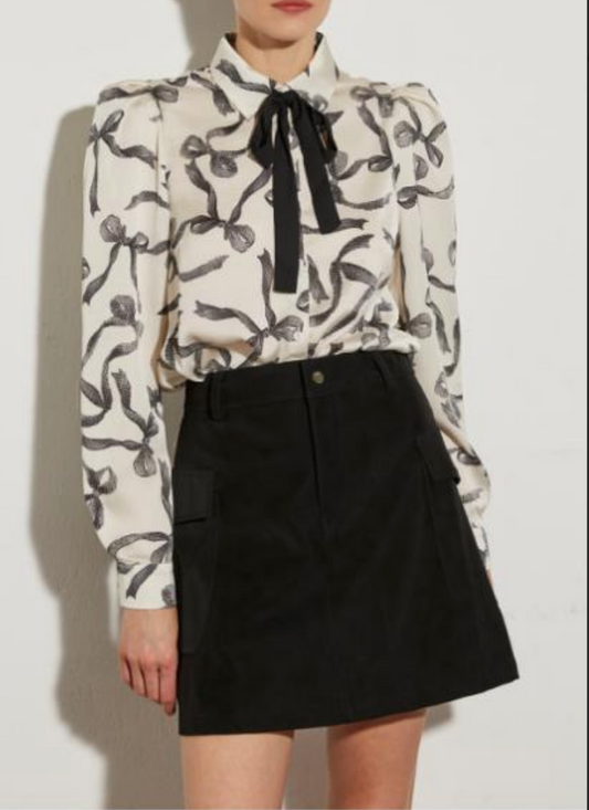 Linda Suede Mini Skirt with Side Pockets - Black