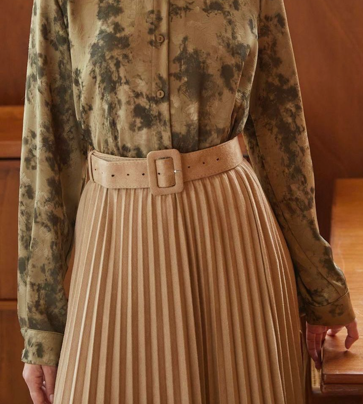 Bella Beige Belted Pleated Skirt