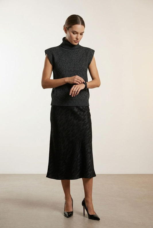 Cassy Sweater Vest With High Neck  - Black