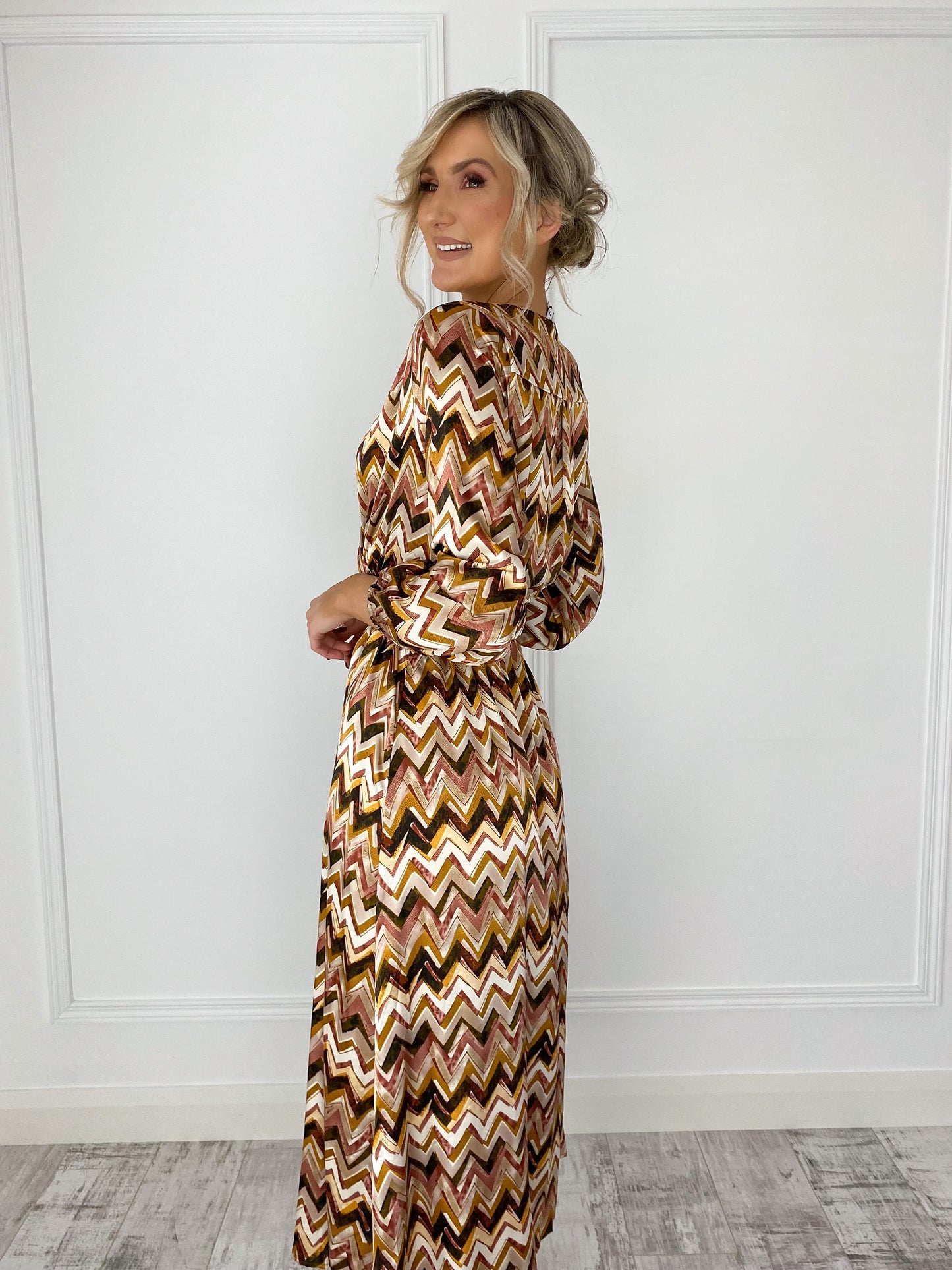 Geo Printed Dress With Belt - Brown